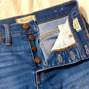 Madewell 23” 10” High-Rise Skinny Crop